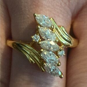Elegant Gold Women's Ring sz 9